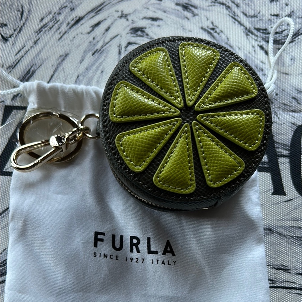 Furla Classic Case Charm- Vitello Andromeda colorblock Muschio+ Avocado